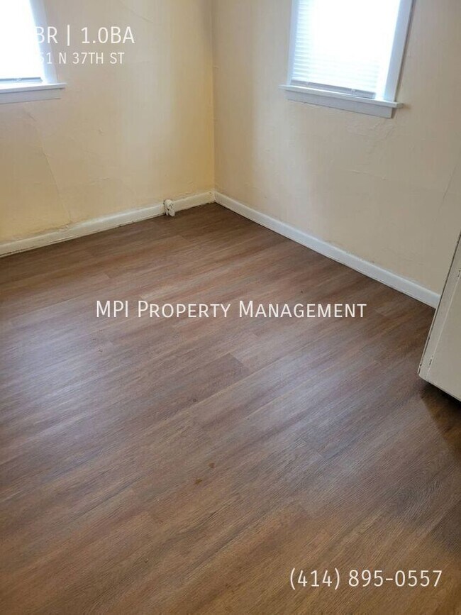 Foto del edificio - 5951 N 37th St