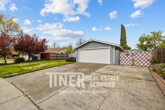 Building Photo - Beautiful College Glen Home with Workshop
