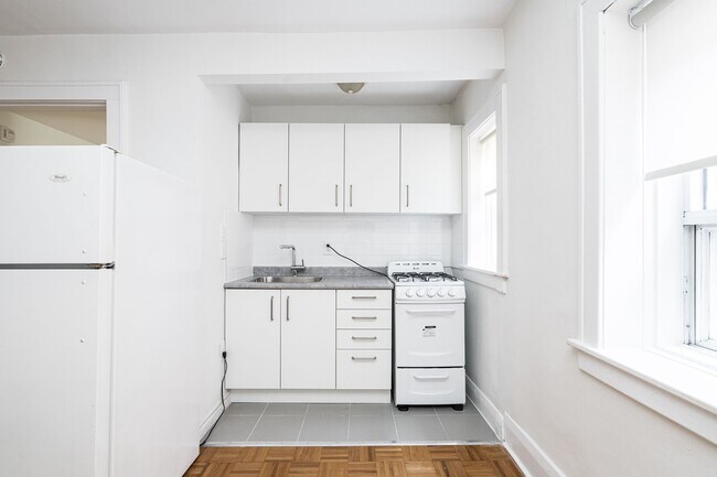 Photo du bâtiment - 26 Balmoral Ave