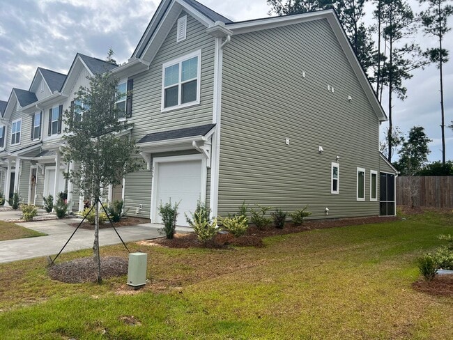Foto del edificio - 3 bed, 2.5 bath  End unit townhome in Pooler