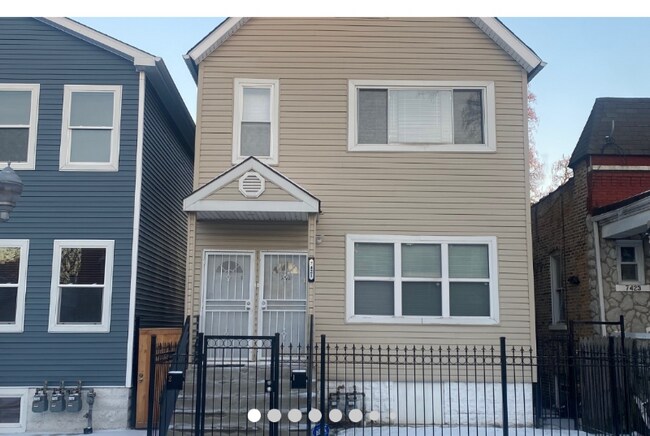 Building Photo - 7421 S St Lawrence Ave