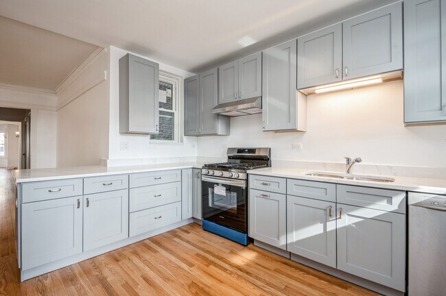 Building Photo - 4855 N Rockwell St