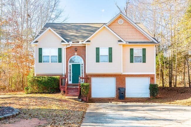 Building Photo - Spacious 5 Bedroom, 3 Bathroom Home in Cov...