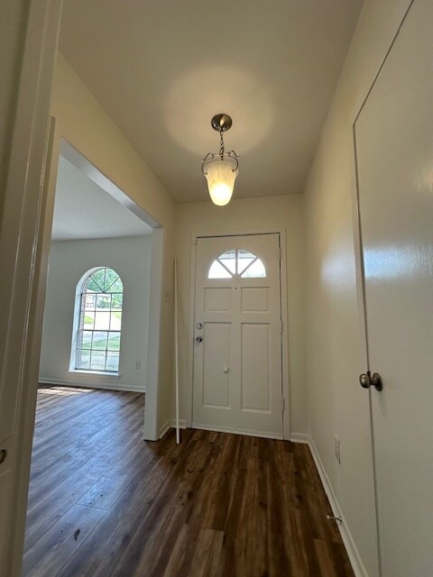 Building Photo - 5456 Panorama Blvd W