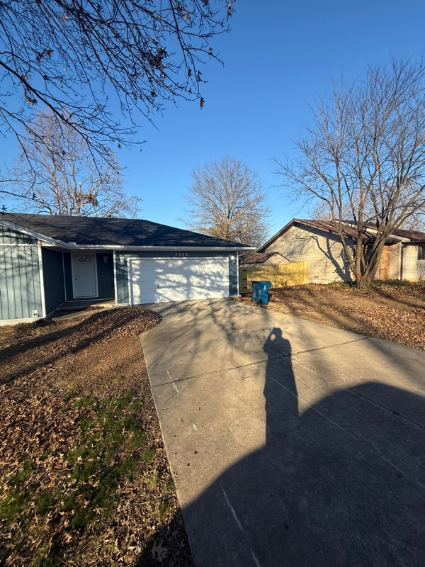 Building Photo - 4351 W Weaver Rd