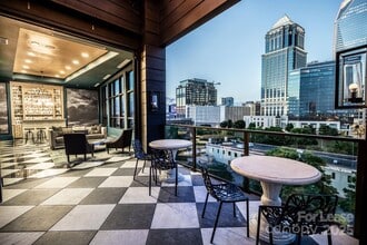 Building Photo - 101 W Morehead St