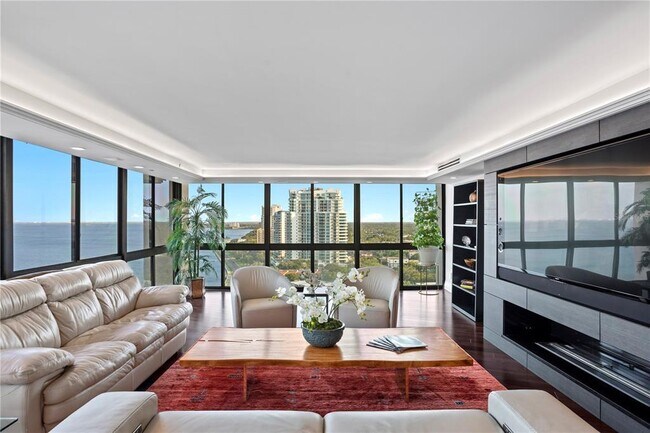 Foto del edificio - 3301 Bayshore Blvd