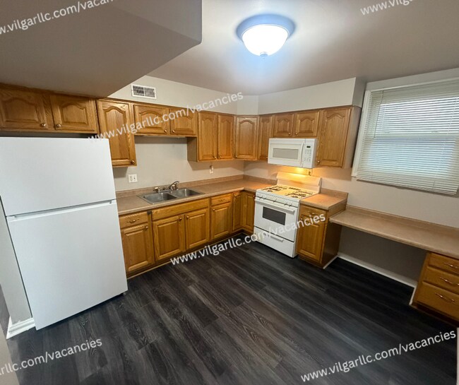 Foto del edificio - 5583-85-5585 Tulip Ave