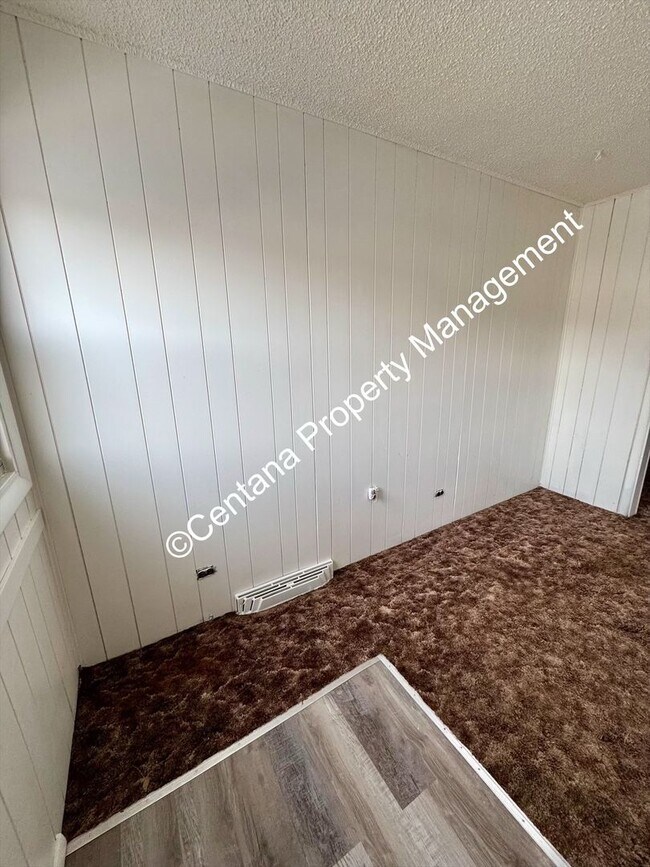 Foto del edificio - 2 Bedroom 1 bath in heart Butte