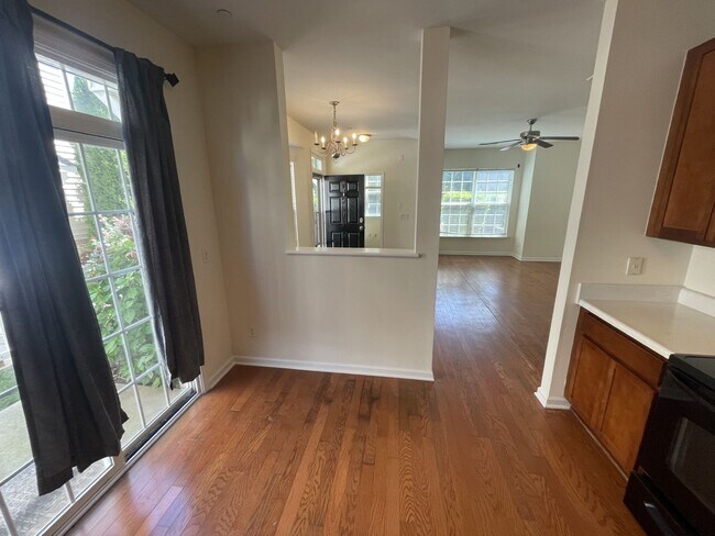 Foto del edificio - 3 bd 2.5 ba condo