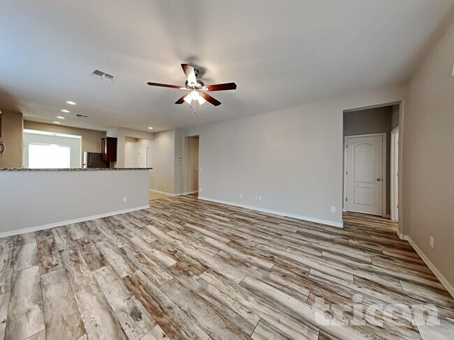 Foto del edificio - 4420 W White Canyon Rd
