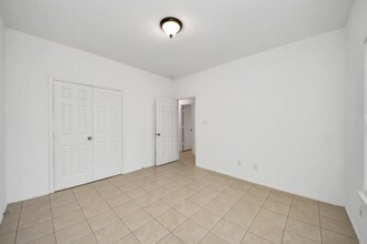 Building Photo - 9210 Wheatley St