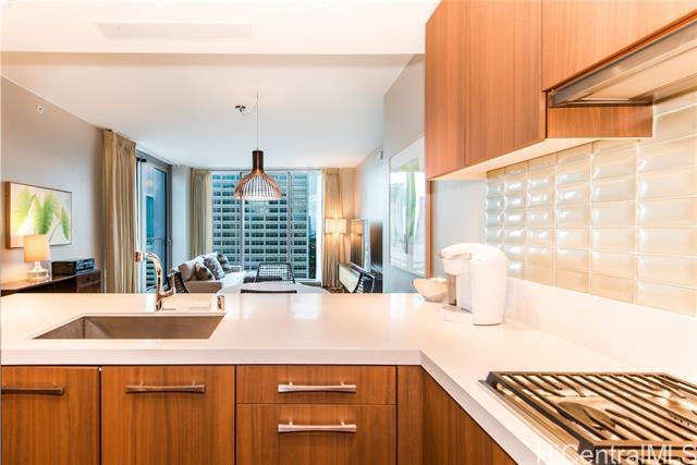 Foto del edificio - 1555 Kapiolani Blvd