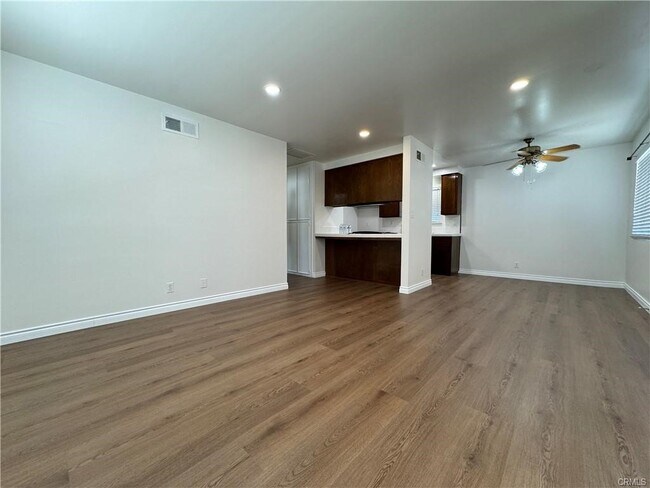 Foto del edificio - 5426 McCulloch Ave