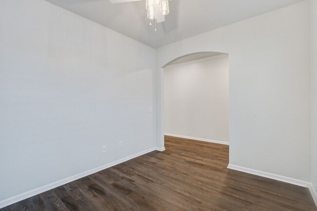 Foto del edificio - 602 Mountain Laurel Cir