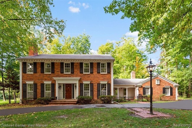 Building Photo - 32845 Long Bow Ct
