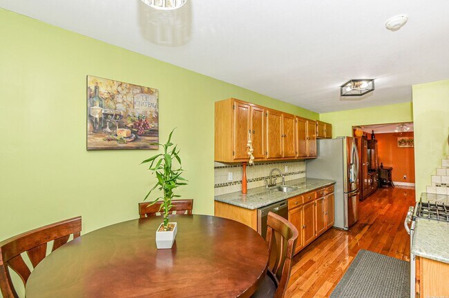 Foto del edificio - 248 Windward Dr