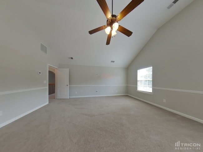 Building Photo - 129 Tyre Dr