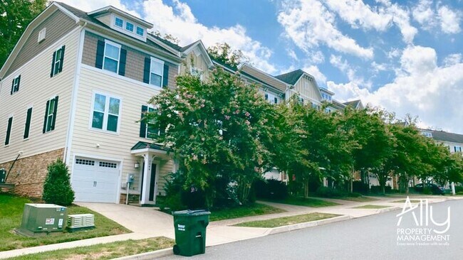 Foto del edificio - 2044 BethPage Ct