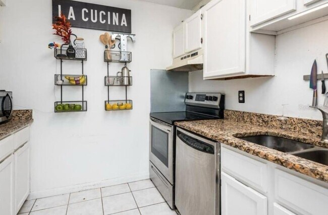 Foto del edificio - 2342 Huntington Green Ct