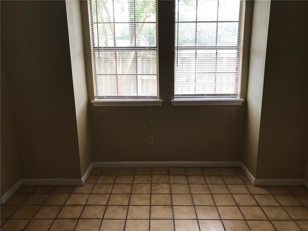 Building Photo - 11214 Willowood Creek Dr