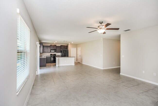 Building Photo - 1596 Blue Rose Dr