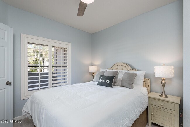 Foto del edificio - 15095 N Thompson Peak Pkwy