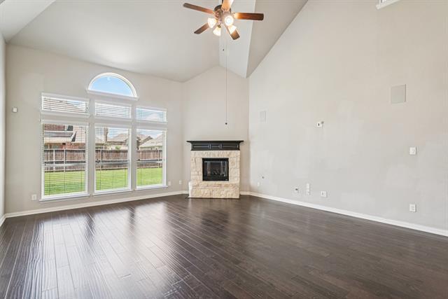 Foto del edificio - 6043 Oakmere Ln