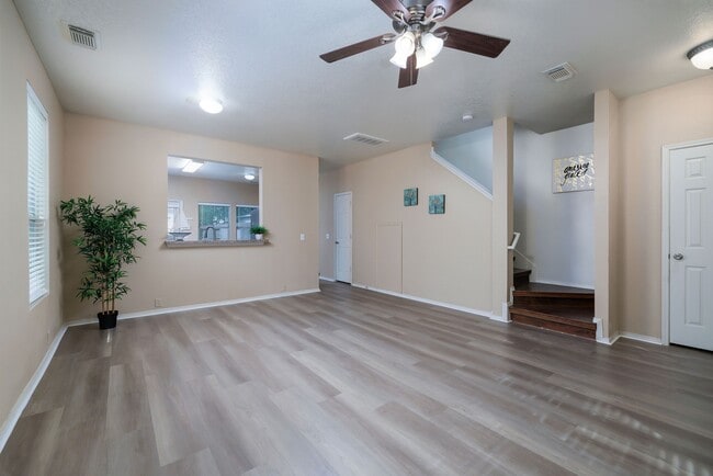 Building Photo - 29723 Sullivan Oaks Dr