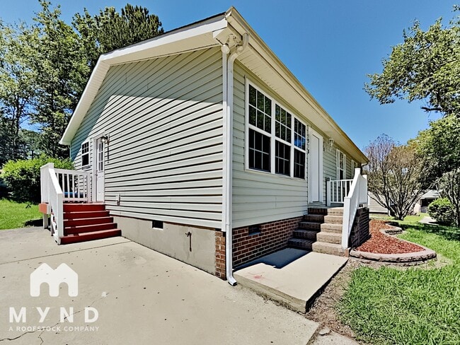 Building Photo - 1518 Lantern Pl