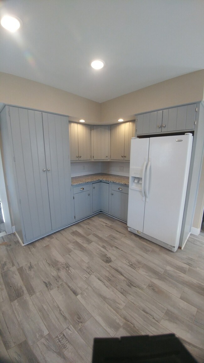 Foto de cocina 2 - 28 Elm St