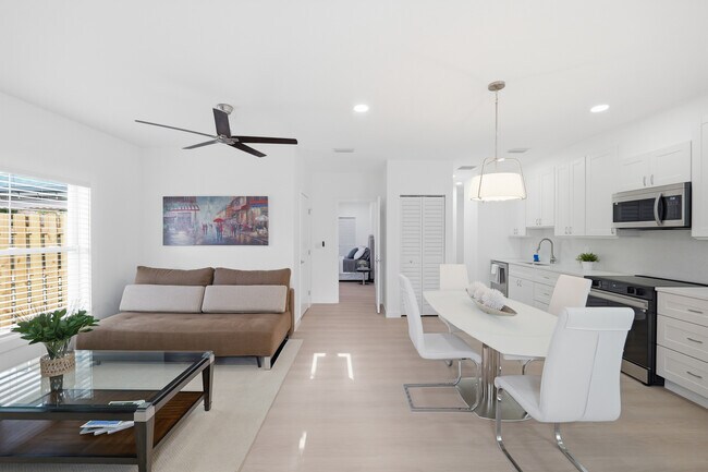 Foto del edificio - 508 Brandon Ave