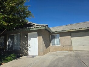 Building Photo - 722 Spring Meadow Ct