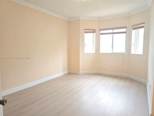 Foto del edificio - 8421 SW 124th Ave.