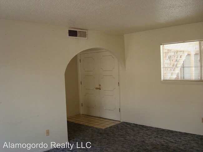 Building Photo - 1505 25th St
