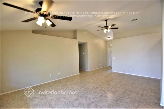 Foto del edificio - 8934 W Encanto Blvd