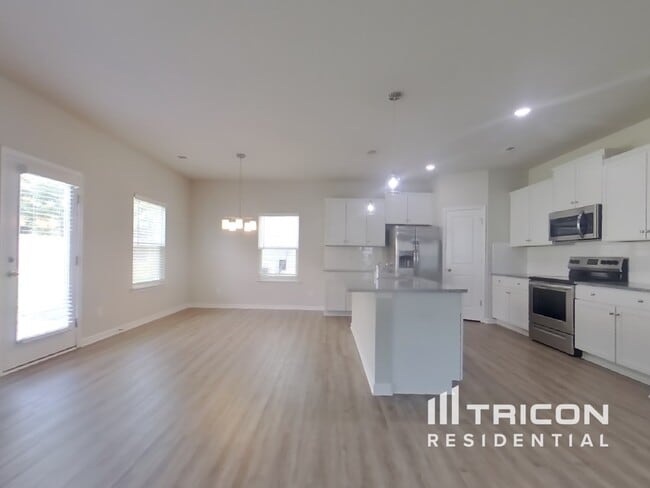 Foto del edificio - 1008 Ainsley Creek Dr