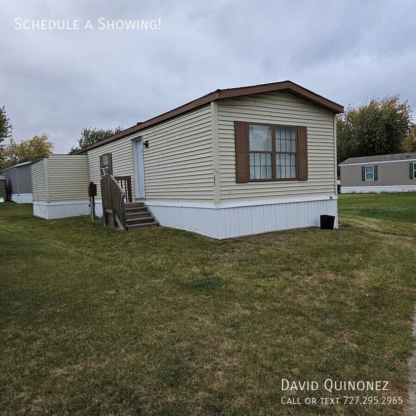 Foto principal - 2737 W Washington Center Rd