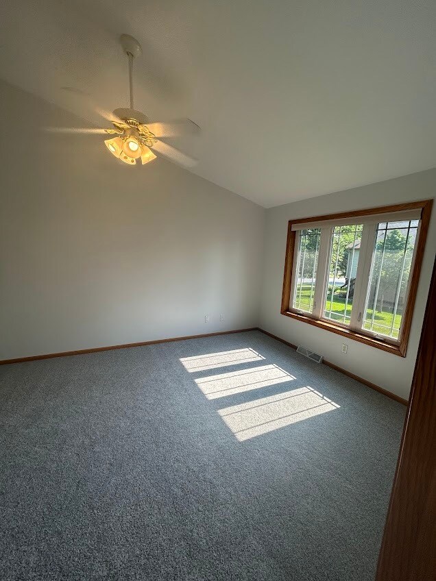 Dormitorio principal - 1051 Tamarack Way