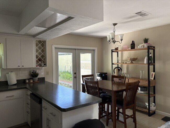 Building Photo - Wekiva Springs Home!! Community Pool !!!Gr...