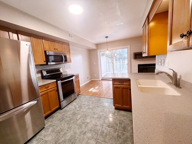 Foto del edificio - 46 Deer Run Dr