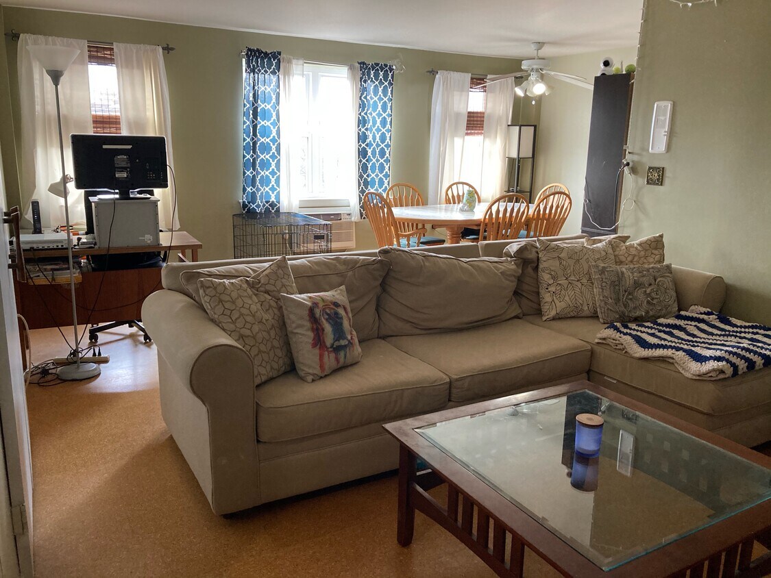 40 Owen St Unit D12, Hartford, CT 06105 Condo for Rent in Hartford