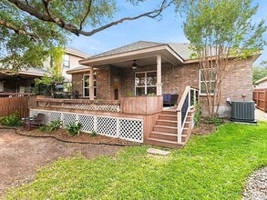 Building Photo - 12423 Stillwater Creek