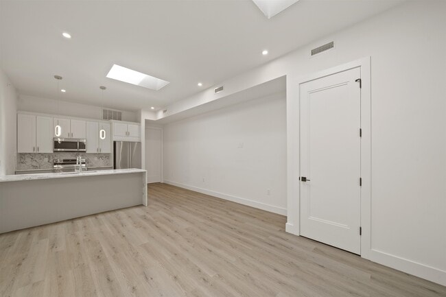 Foto del edificio - 491 Broadway