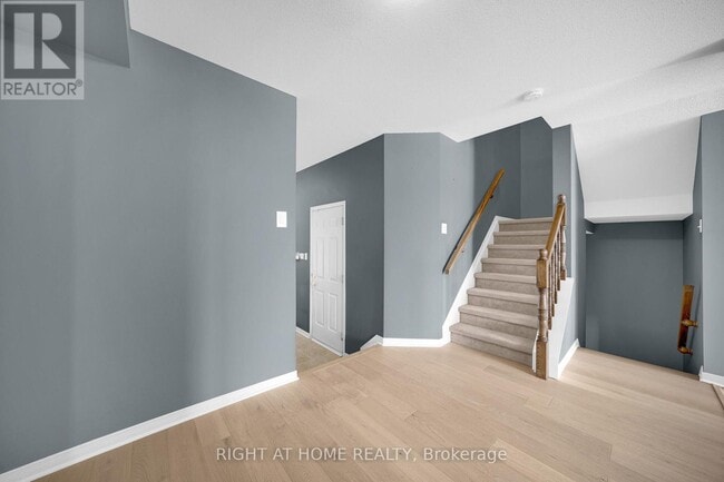 Building Photo - 175 Kincardine Dr