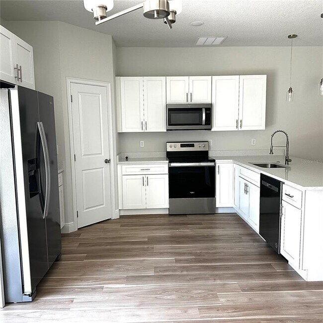 Building Photo - 1618 Redfin Dr