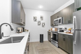 Building Photo - The Pike Apartments