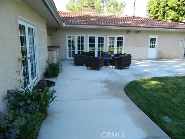 Building Photo - 7630 Buena Vista Dr