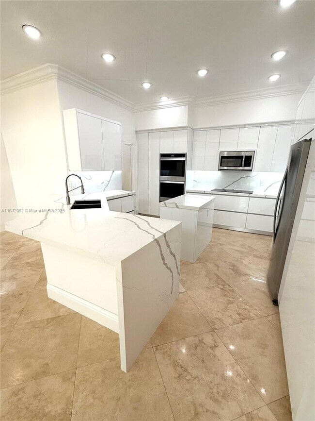 Foto del edificio - 2547 Montclaire Cir
