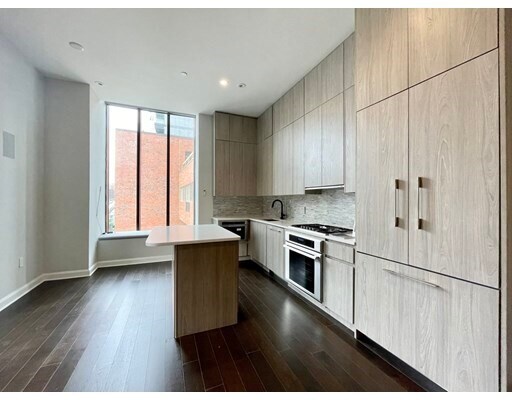 Building Photo - 140 Shawmut Ave